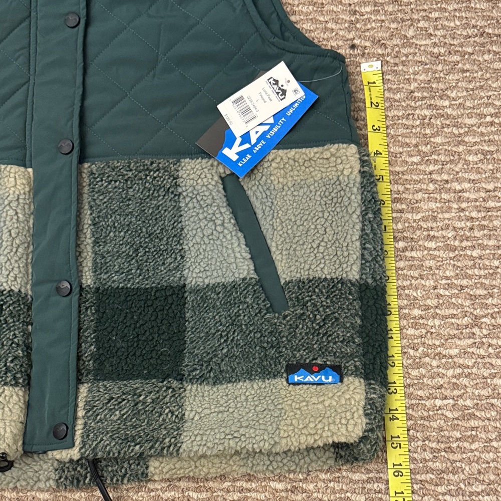 New Kavu Luna Peak Vest - women's large - plaid green hooded winter travel NWT - Picture 9 of 13